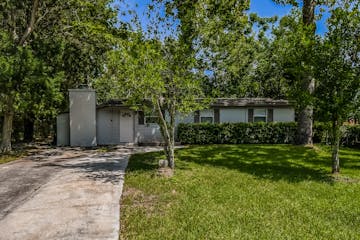 6965 Miss Muffet Ln N Jacksonville, FL 32210